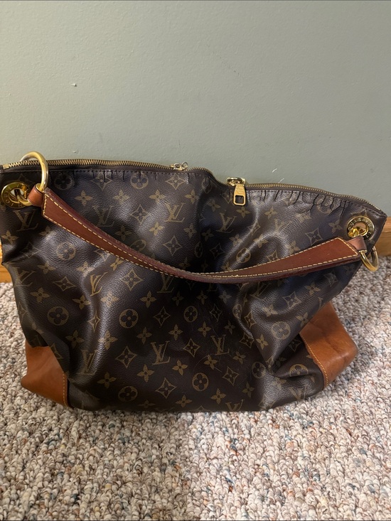 Louis Vuitton Handbags - Louis Vuitton Monogram Canvas Hobo Bag in Brown and Tan